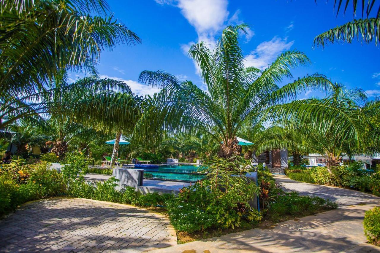 Palm Pran Resort Pran Buri Exterior photo