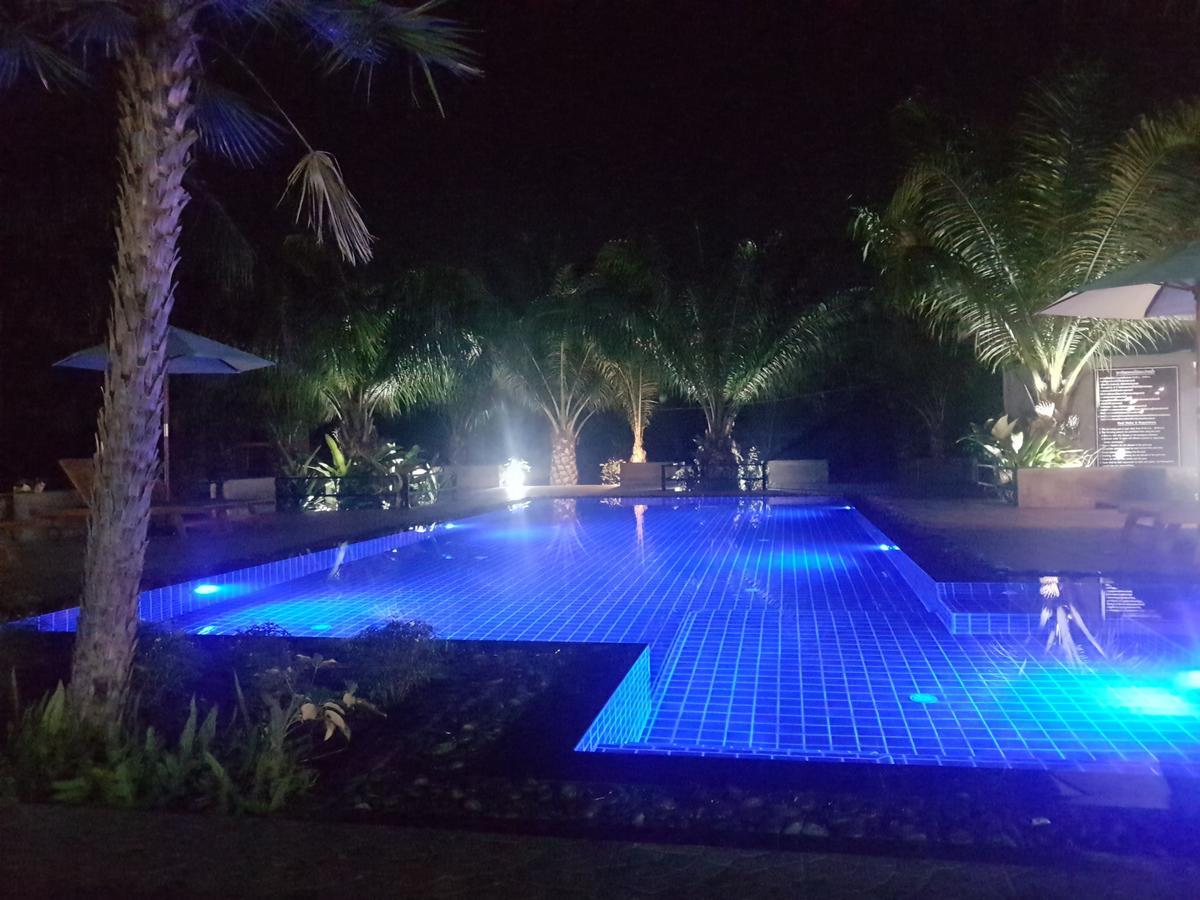 Palm Pran Resort Pran Buri Exterior photo