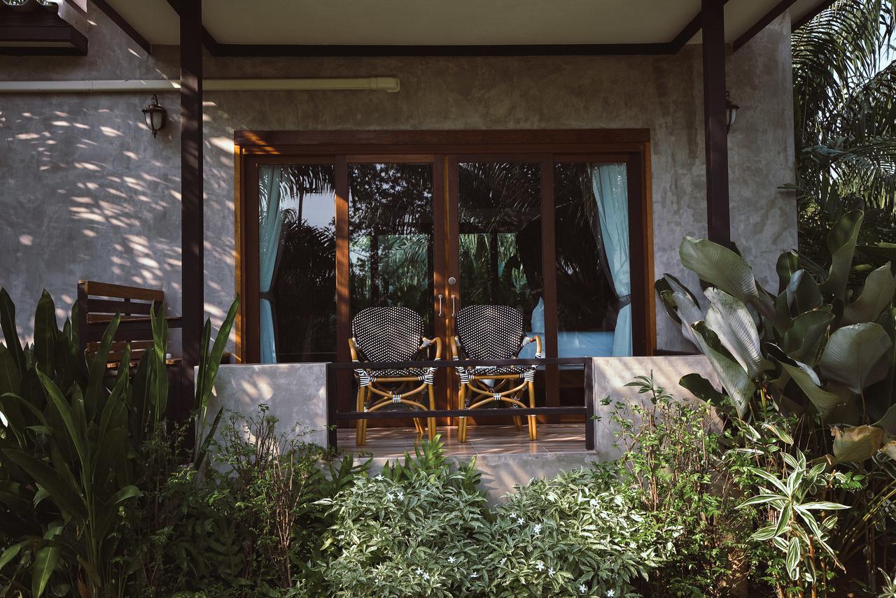 Palm Pran Resort Pran Buri Exterior photo