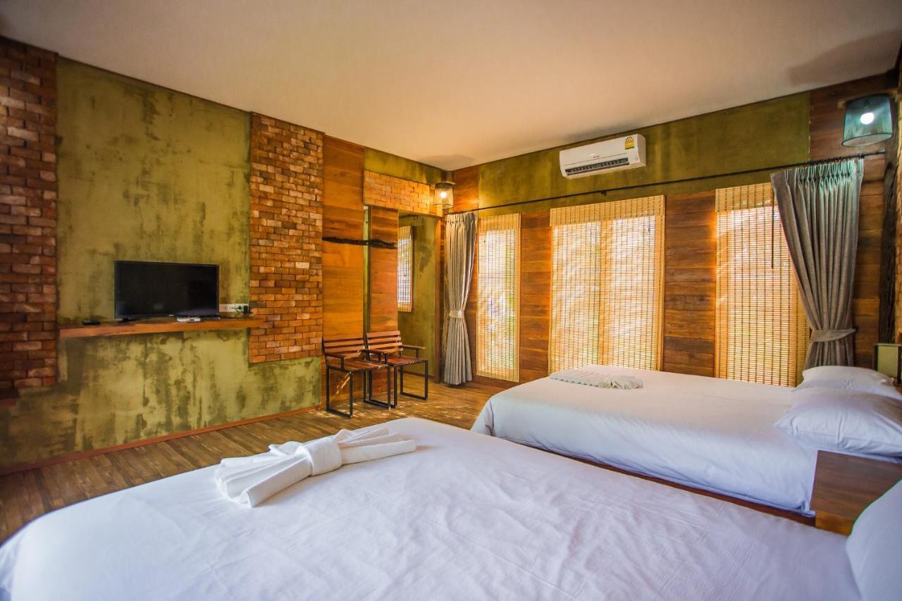 Palm Pran Resort Pran Buri Exterior photo